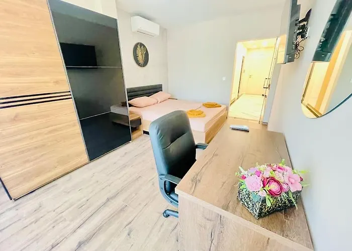 Golden Apartment Varna